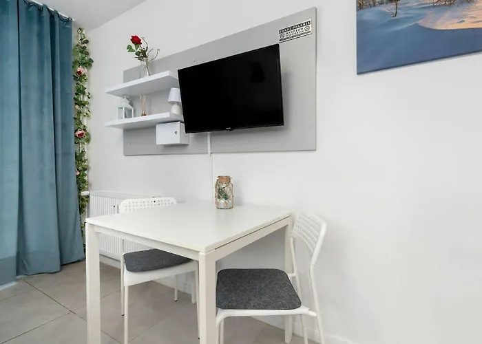 Przytulne Trojka Pod Zaglami W Jastrzebiej Gorze Z Tarasem By Renters דירה Jastrzębia Góra